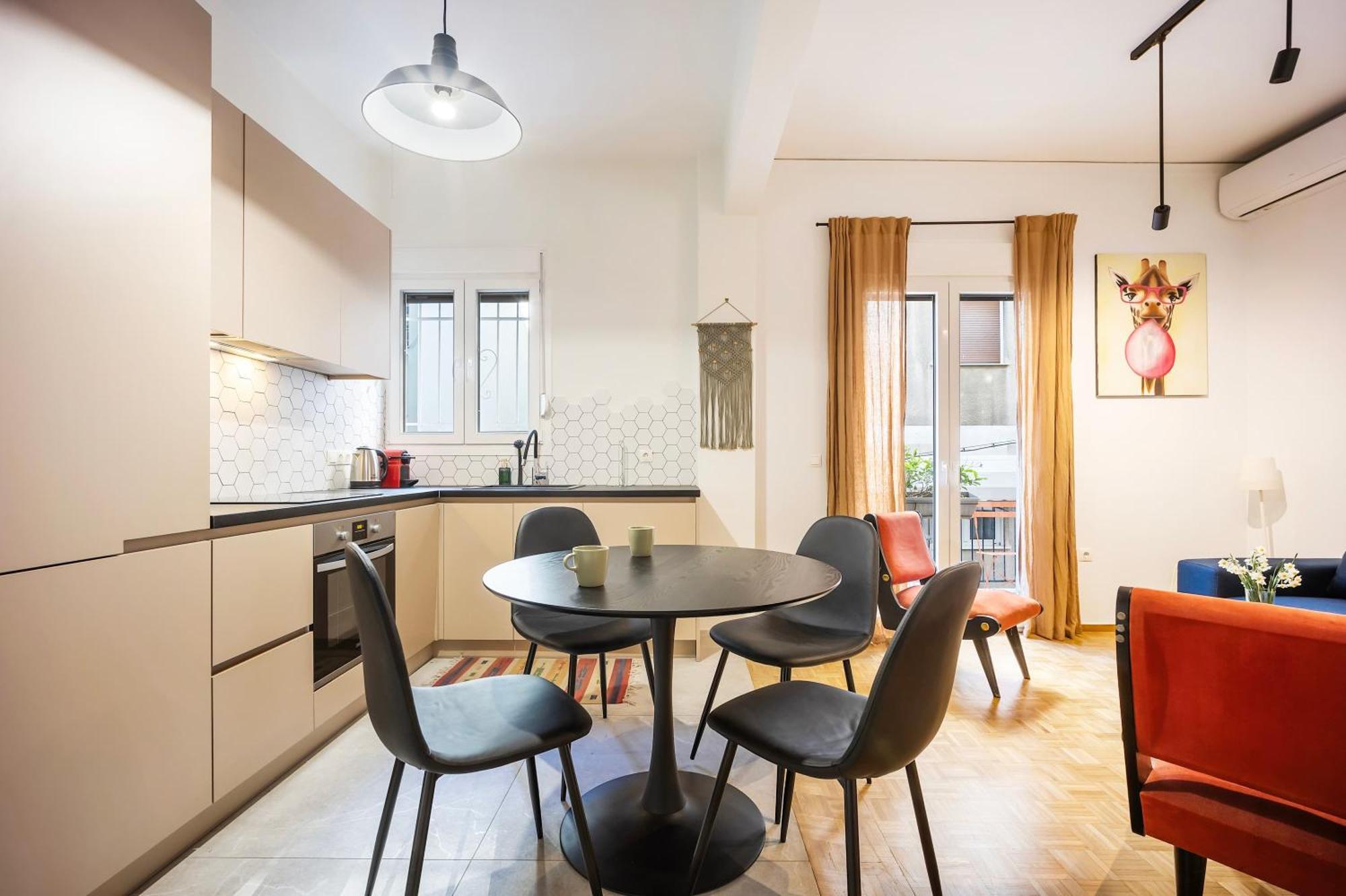 O&O Group - Eclectic Chic Thissio Apartment Athens Exterior photo